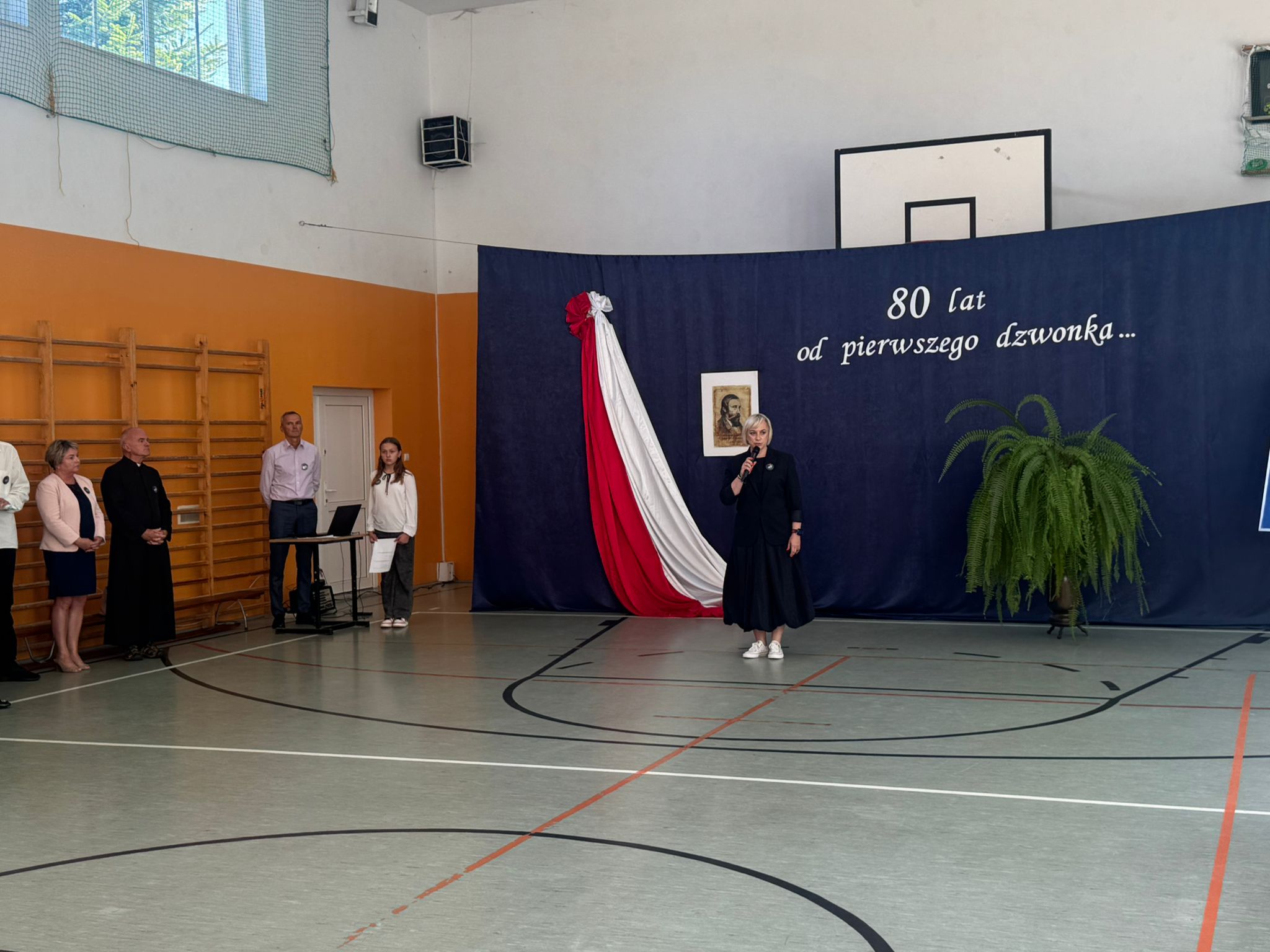 Po raz 80. zabrzmiał szkolny dzwonek w Szkole Podstawowej im. Ignacego Łukasiewicza we Wrzosowie!