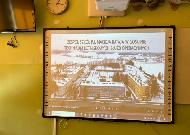 Spotkanie uczniów klas siódmej i ósmej z delegacją Zespołu Szkół im. M. Rataja w Gościnie